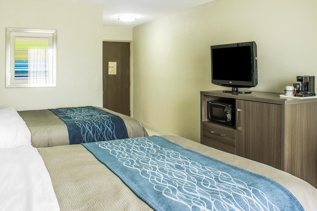 Comfort Inn Dunn Near I-95 Εξωτερικό φωτογραφία