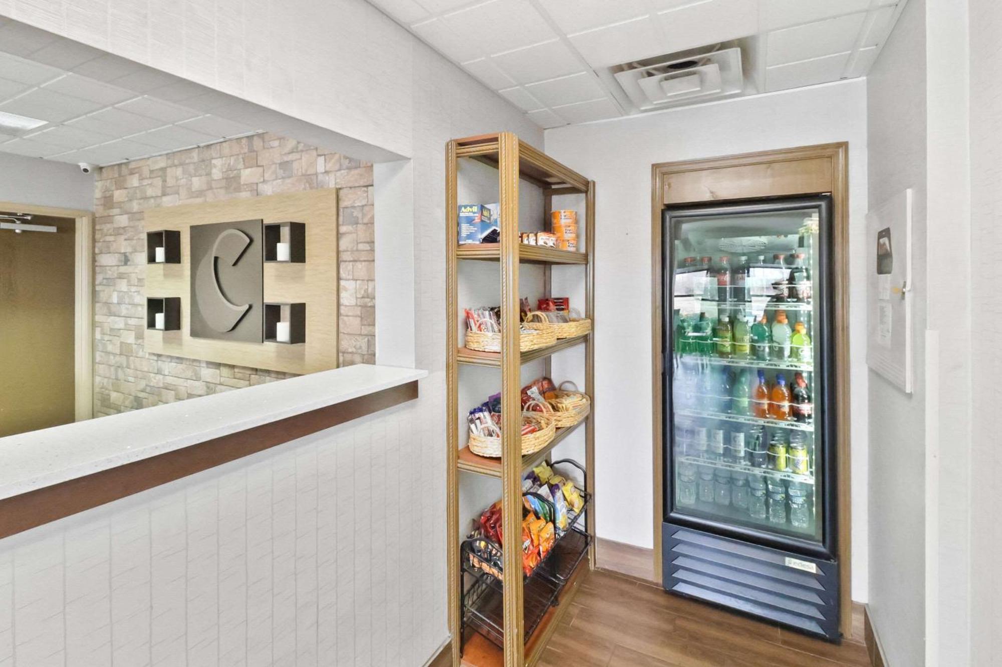 Comfort Inn Dunn Near I-95 Εξωτερικό φωτογραφία