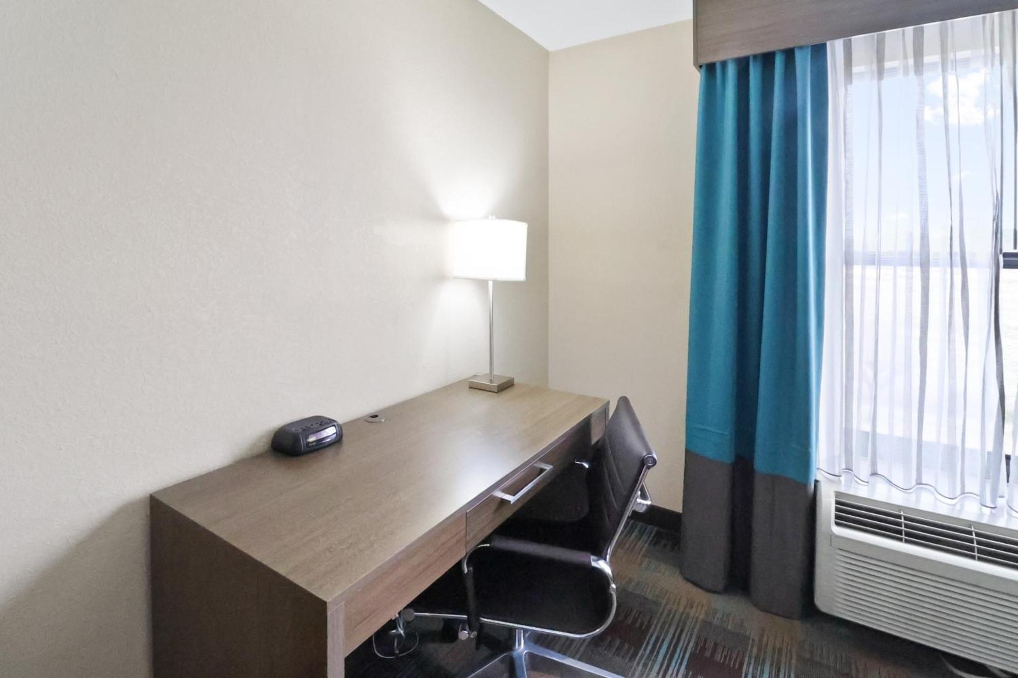 Comfort Inn Dunn Near I-95 Εξωτερικό φωτογραφία