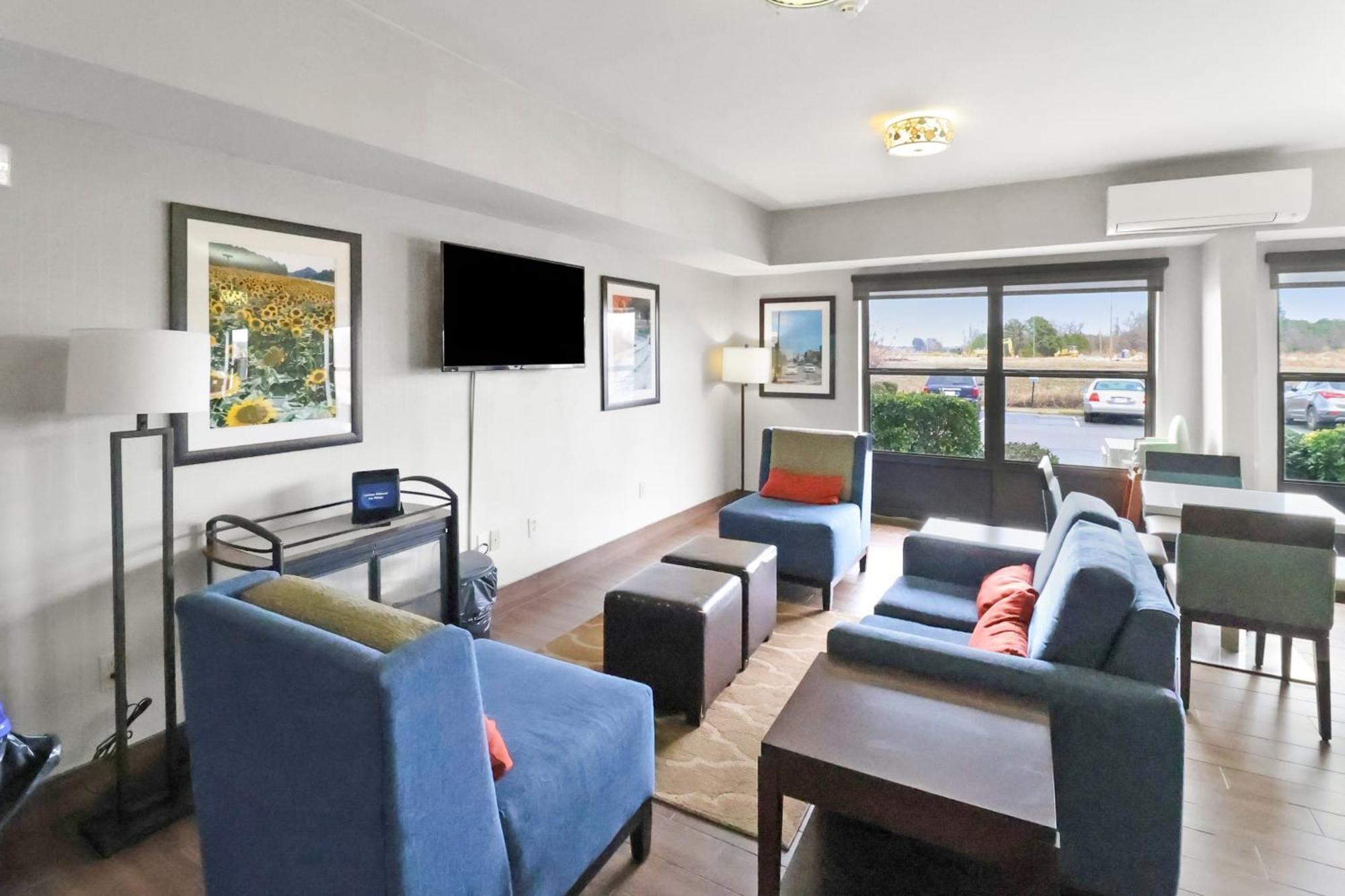 Comfort Inn Dunn Near I-95 Εξωτερικό φωτογραφία