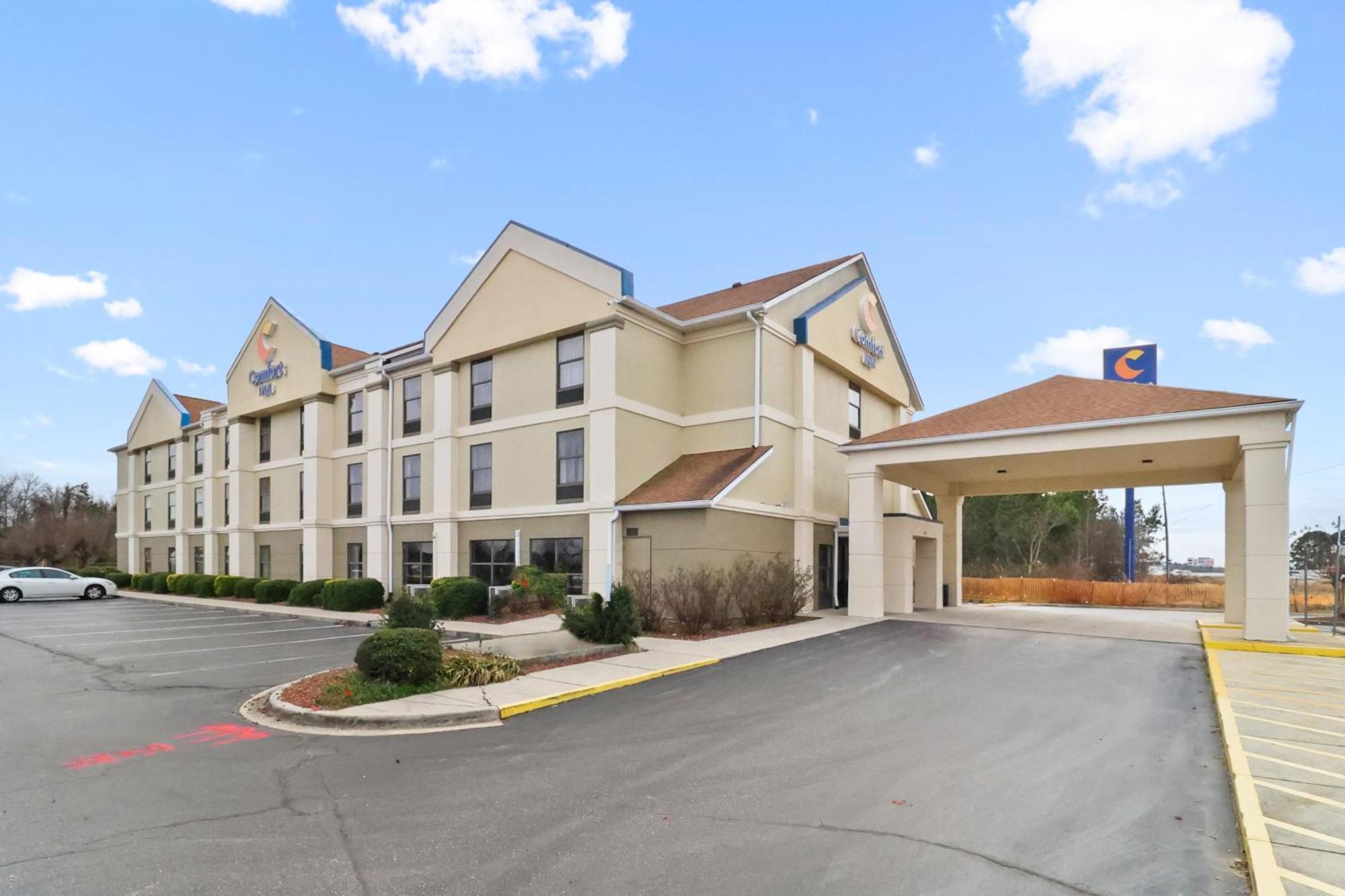 Comfort Inn Dunn Near I-95 Εξωτερικό φωτογραφία
